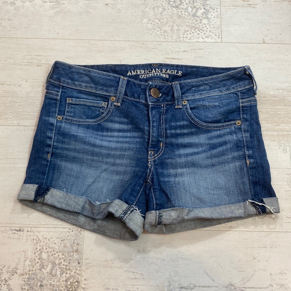 American Eagle Outfitters Stretch Medium Wash Jean Shorts